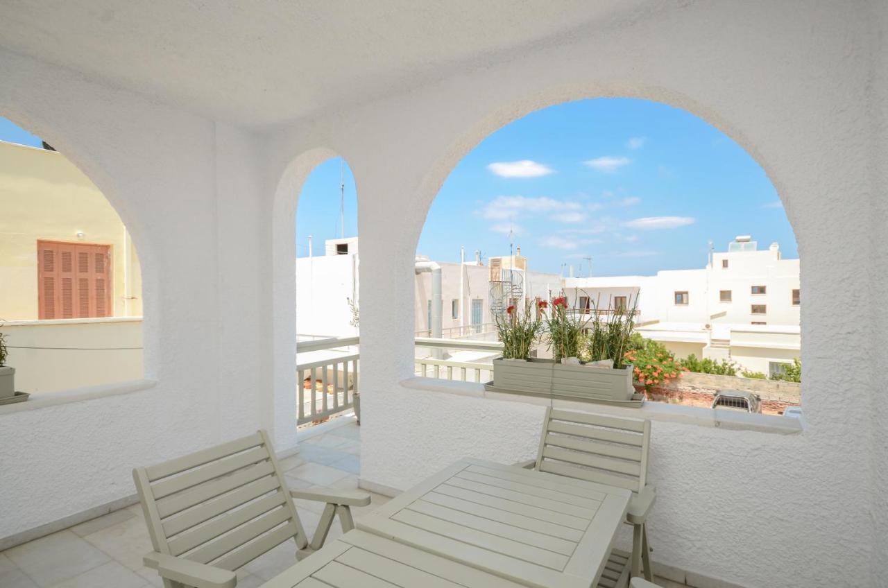 Lygdamis Downtown 3 Star Daire